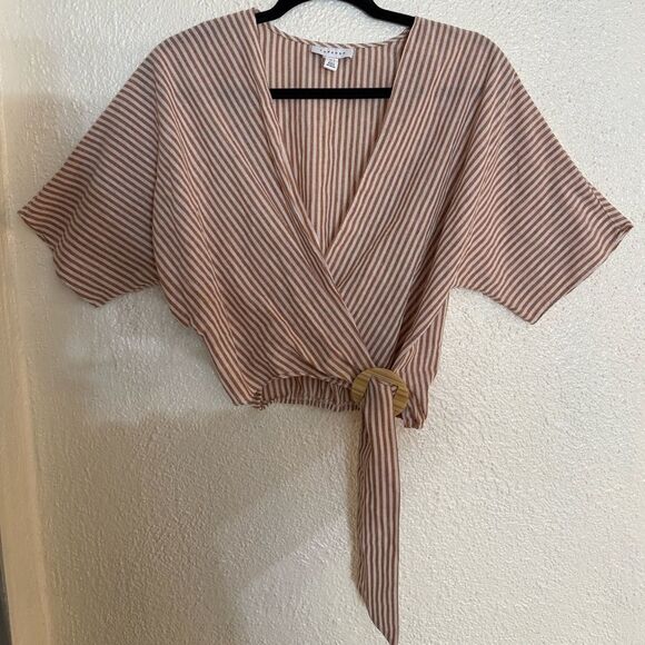 Topshop Cropped V Neck Stripe Buckle Faux Wrap Top
Elbow Sleeve Boho Sz 2 - Picture 3 of 7